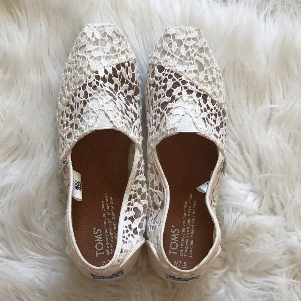 White lace Toms!
